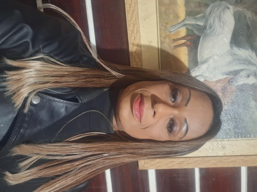 Acompanhantes em  - 