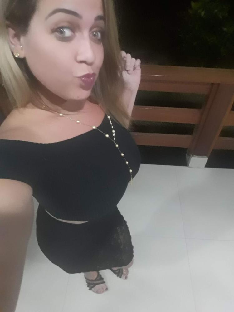 Acompanhantes em  - 