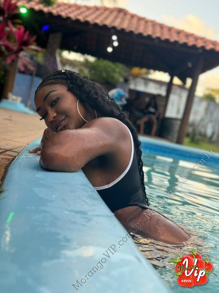 Acompanhantes em  - 