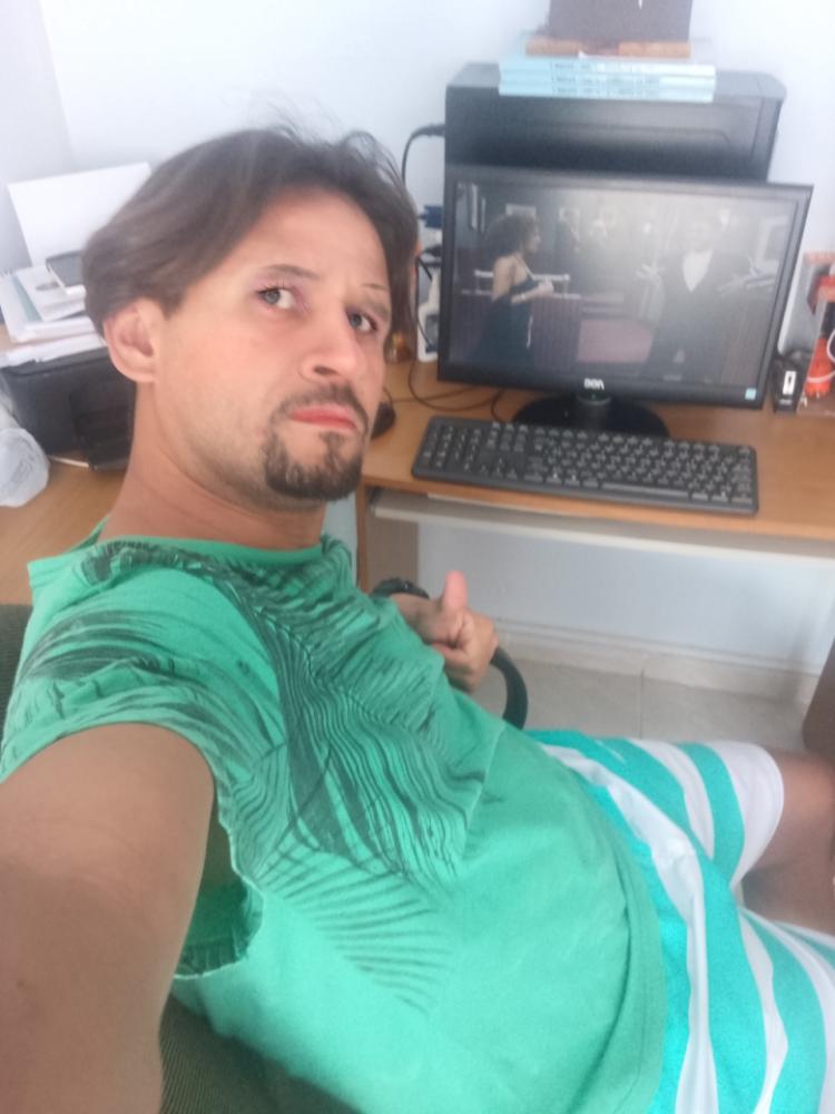 Acompanhantes em Itapemirim - ES