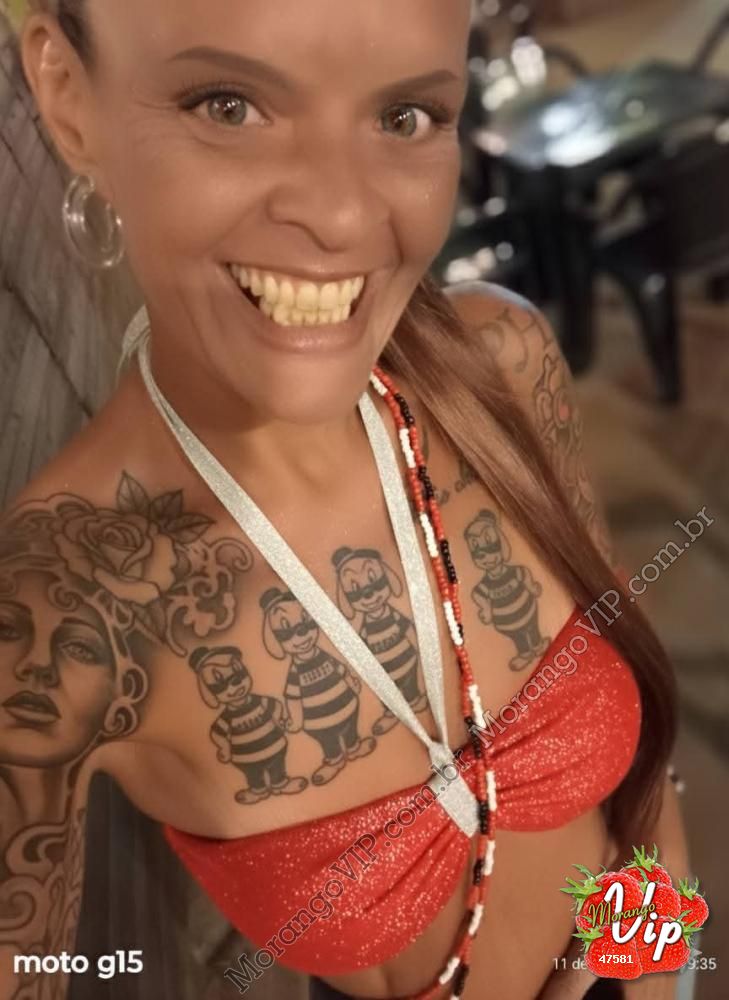 Acompanhantes em  - 