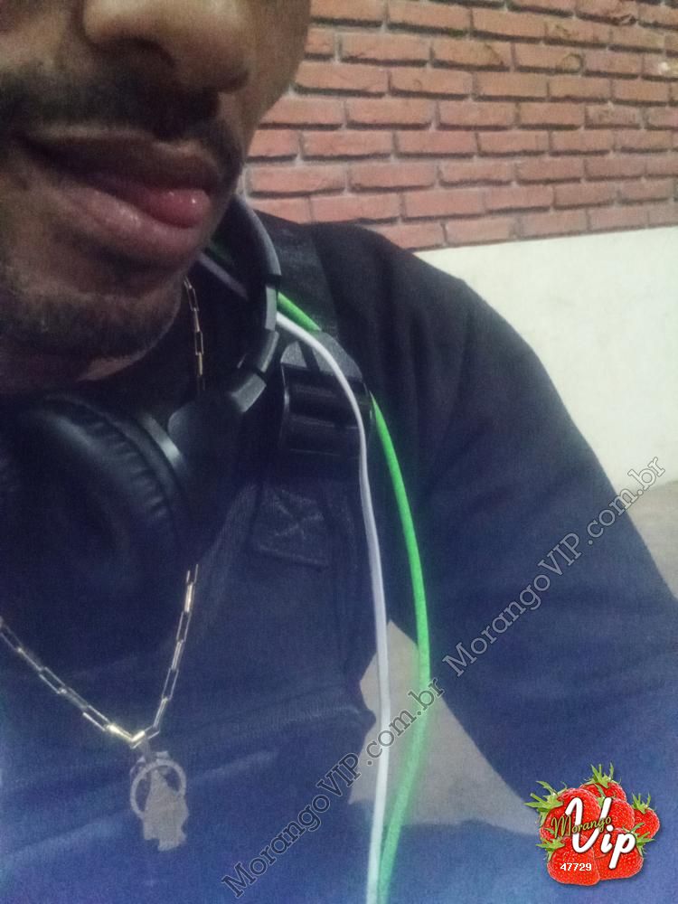 Acompanhantes em  - 