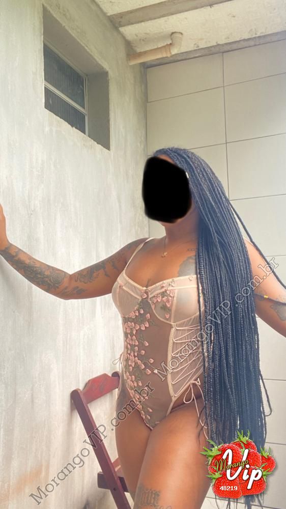 Acompanhantes em  - 