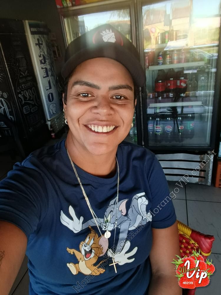 Acompanhantes em  - 