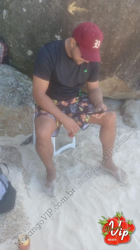 Acompanhantes em  - 