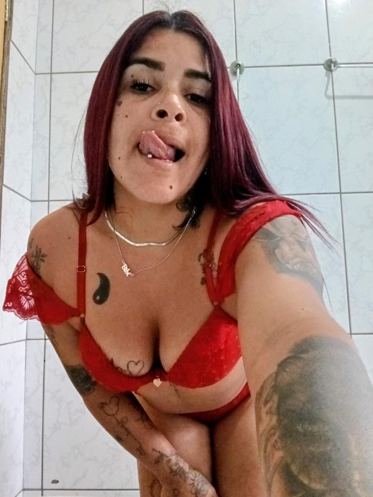 Acompanhantes em  - 