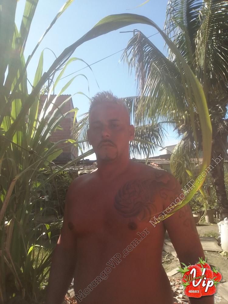 Acompanhantes em  - 