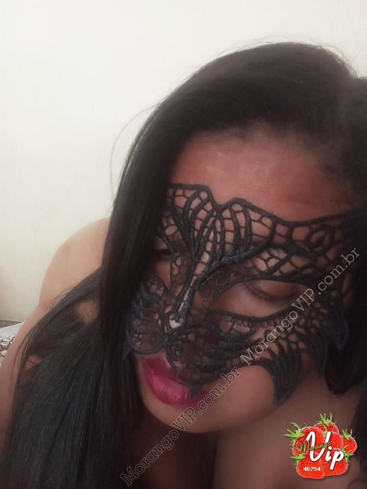 Acompanhantes em  - 