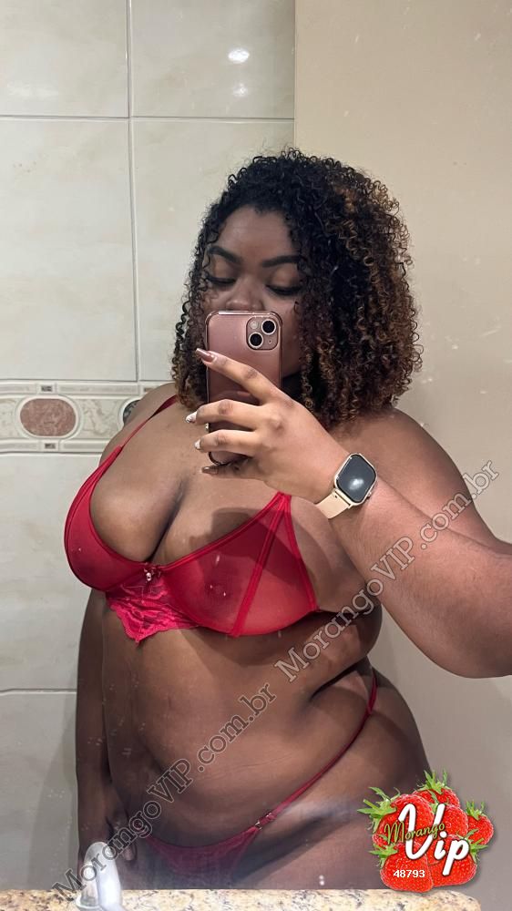 Acompanhantes em  - 