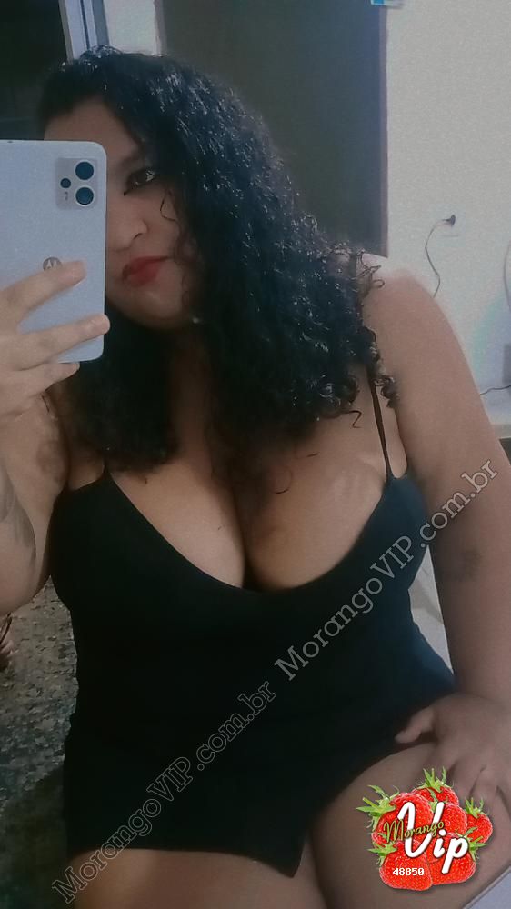 Acompanhantes em  - 